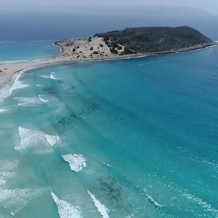 Eight Dimensions Capari Szálloda 4*