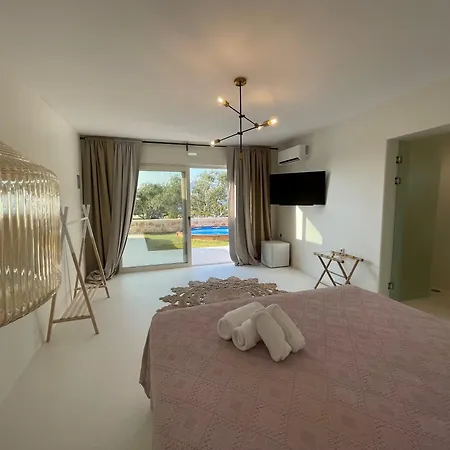 Eight Dimensions Capari 4*