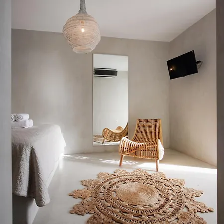 Eight Dimensions Capari