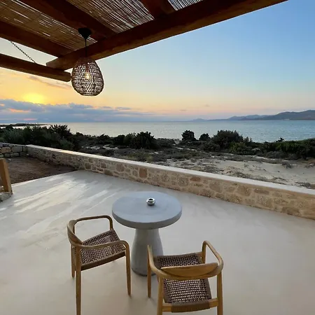 Eight Dimensions Capari Hotell