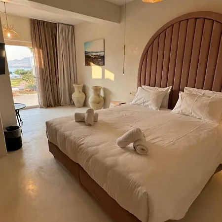 Eight Dimensions Capari