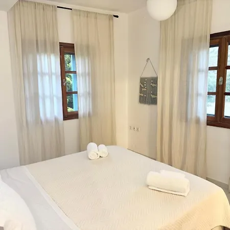 Eight Dimensions Capari 4*