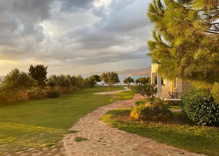 Hotel Eight Dimensions Capari