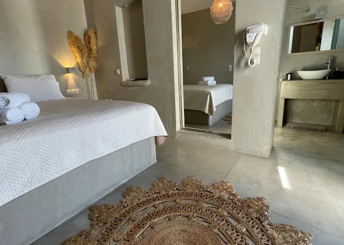 Eight Dimensions Capari Szálloda 4*