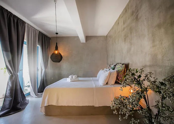 Eight Dimensions Capari