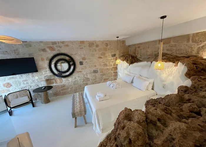 Eight Dimensions Capari 4*